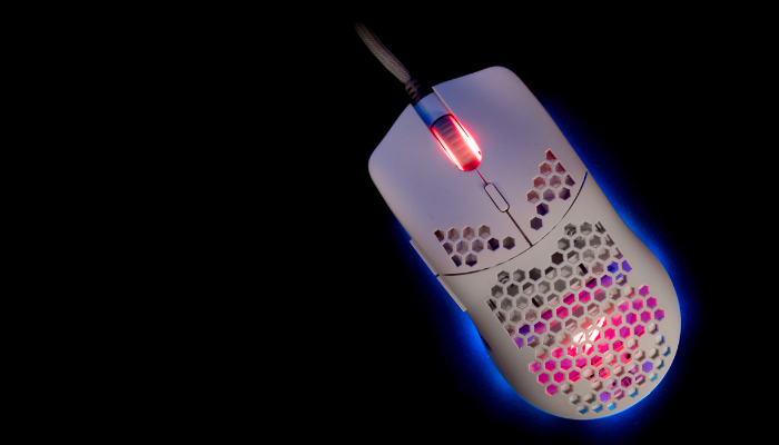 Gaming Mouse With Pinky Rest